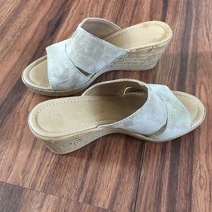 Suede tan sandals